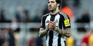 开云在线-托纳利：在英超踢球对我很有帮助，加图索唤醒了我们的斗志与热情