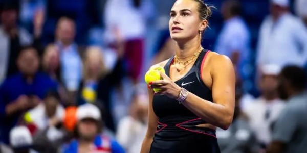 开云官网-美网第十比赛日综述：德约阿卡再度会师半决赛，萨巴收退赛礼将战佩古拉