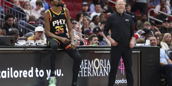 开云官网-面对老东家毫不手软！杜兰特绝杀太阳：很高兴击败这支甩锅的球队