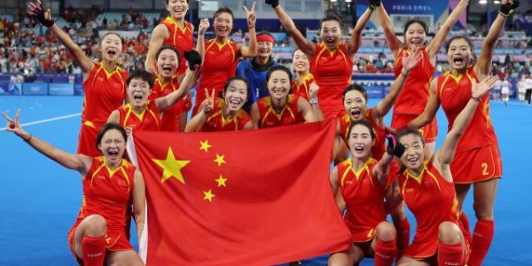 中国女曲以下克上杀进决赛 轻装上阵打荷兰冲金