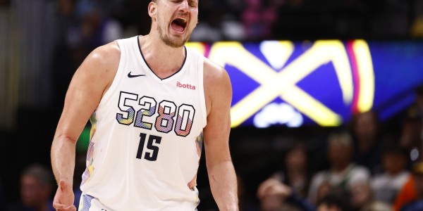 开云体育-7月6日可以正式签约！你认为NBA现在哪位球星是绝不可能被交易的？