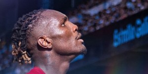 记者：赫塔费中场乌切已经通过水晶宫体检，即将与球队签约5年