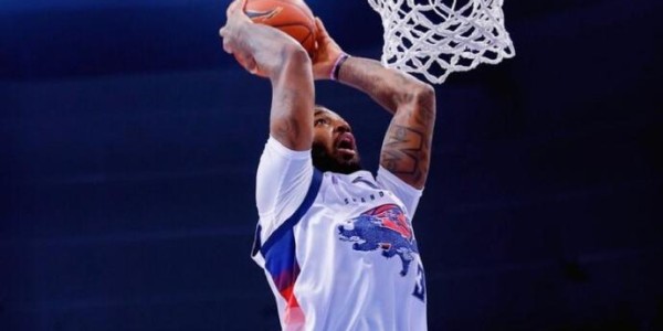 山东男篮挑战卫冕冠军，可有破敌之策？新外援首秀还要推迟