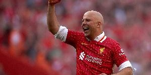 从渣叔量入为出到斯洛特豪掷千金，利物浦在转会投入上也搞双标？